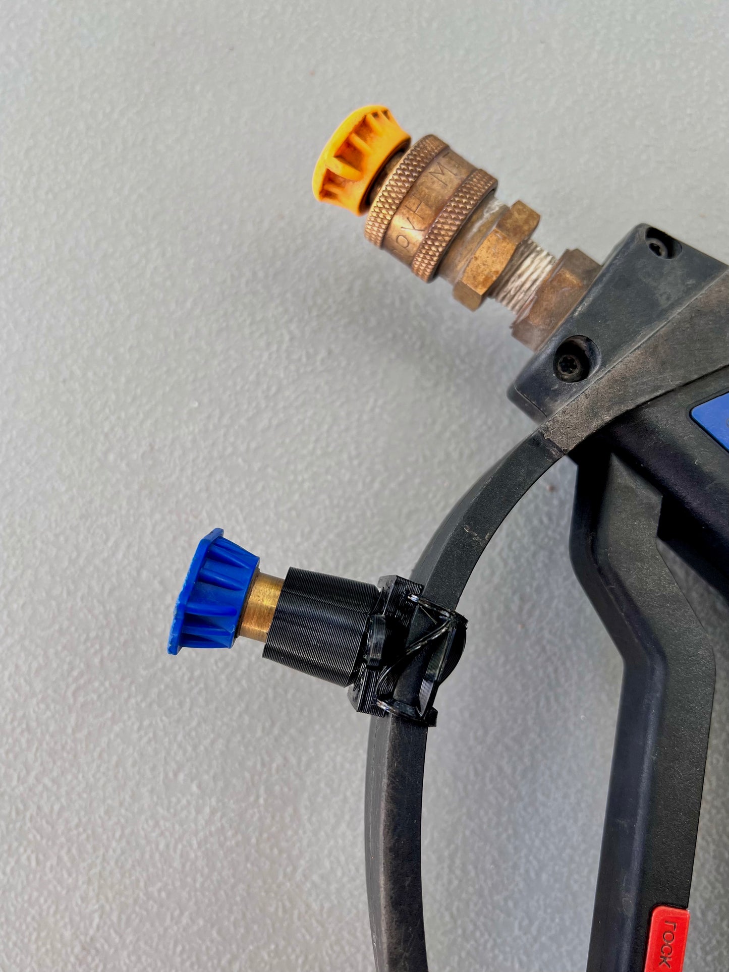 MAD CAR CARE UNIVERSAL PRESSURE WASHER/NOZZLE TIP HOLDER V1.1 Buy 2 get 3rd for $5
