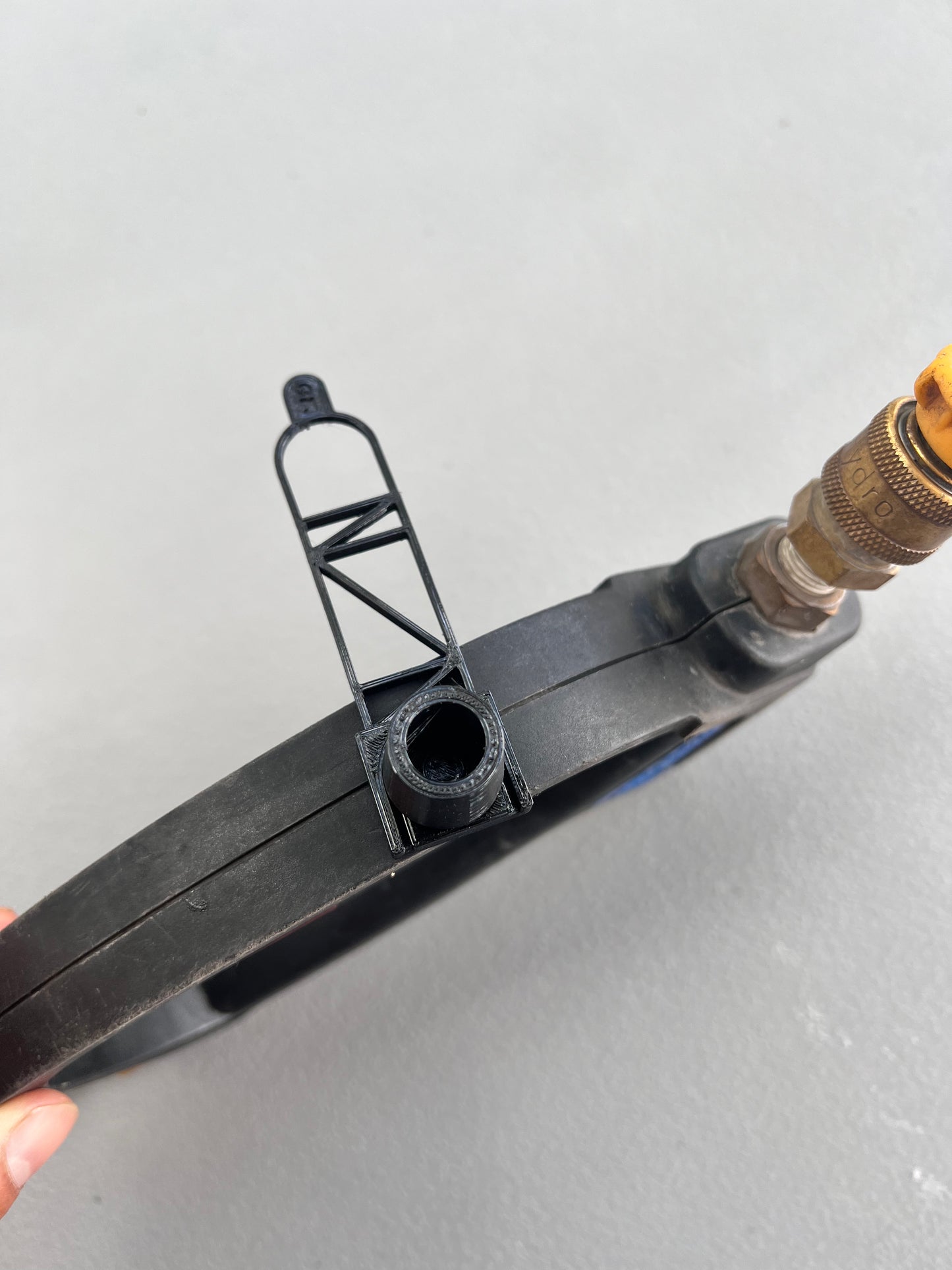 MAD CAR CARE UNIVERSAL PRESSURE WASHER/NOZZLE TIP HOLDER V1.1 Buy 2 get 3rd for $5