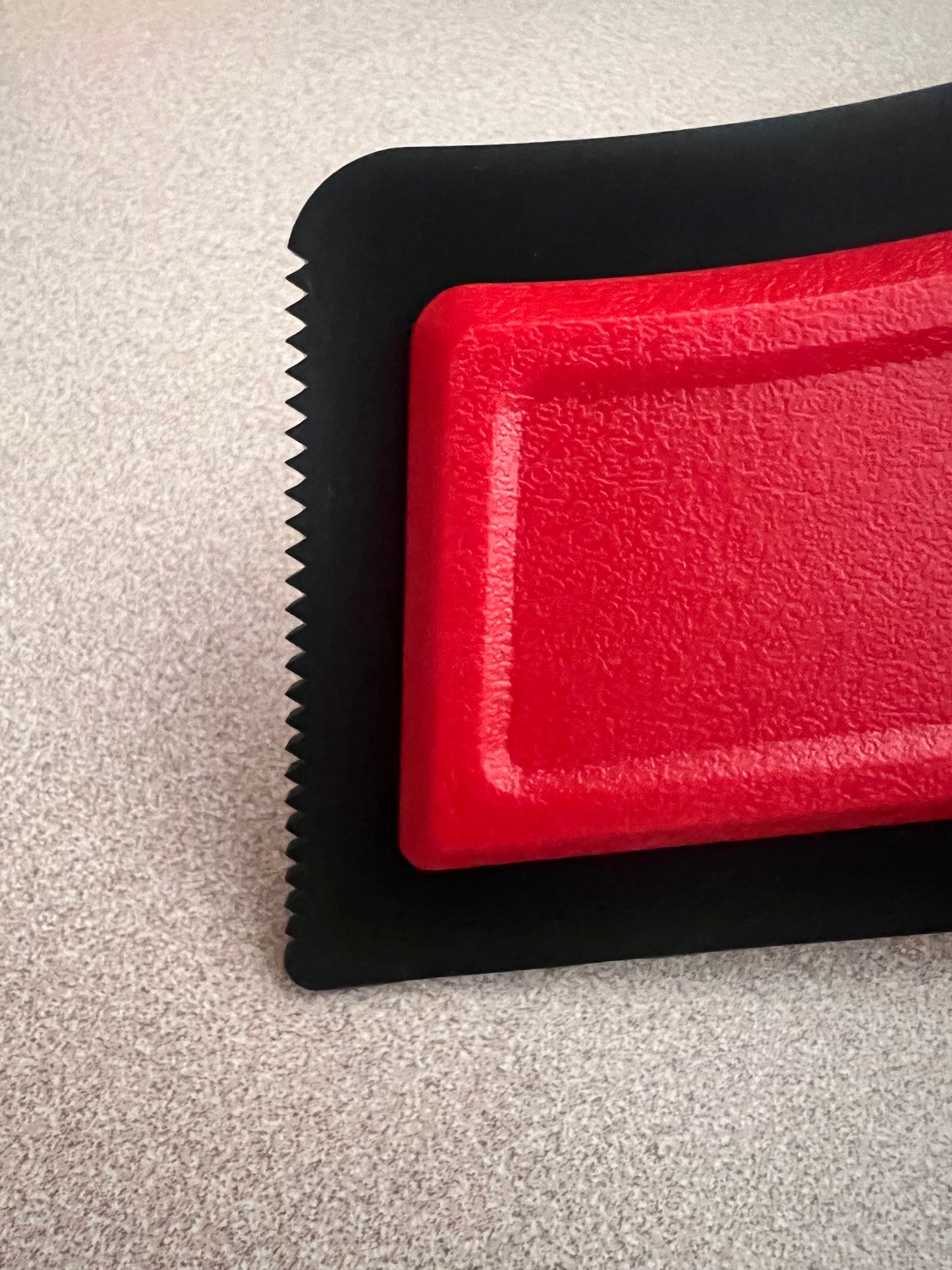 Pet hair brush with coarse and fine comb.